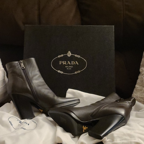 Prada ankle boots - Picture 2 of 8